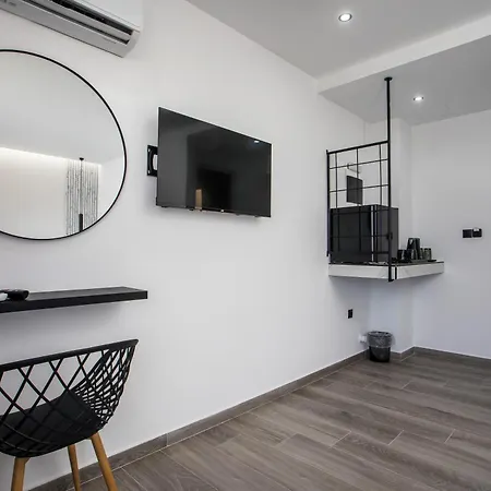 Vickys 3* فاليراكي