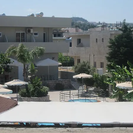 Vickys شقة فندقية 3*