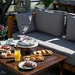 Vickys Rooms - Faliraki 3*