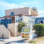 Vickys Rooms - Faliraki Aparthotel 3*