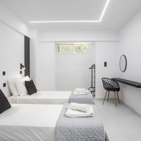 Vickys Apartmanhotel 3*