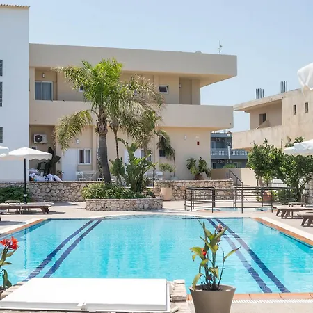 Vickys - Aparthotel 3*