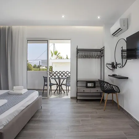 Vickys Apartmanhotel 3*