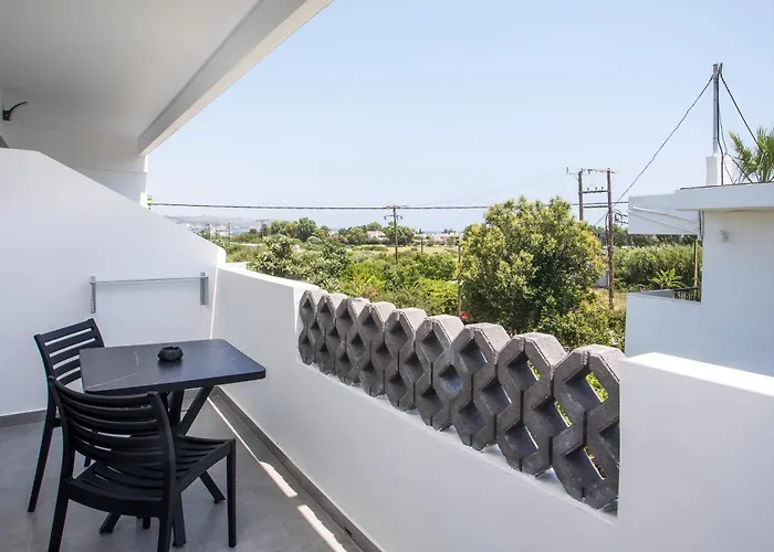 Aparthotel Vickys 3*