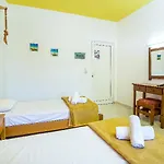 Vickys Rooms - Faliraki 3*